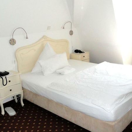 Hotel Einhorn Schwäbisch Gmünd Exteriör bild